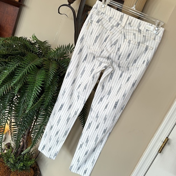 NWOT Paige White Nori Pinstripe Verdugo Ankle Stretch TRANSCEND Skinny Jeans - Picture 12 of 16